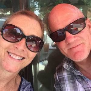 Meet your Posher, Karin divan